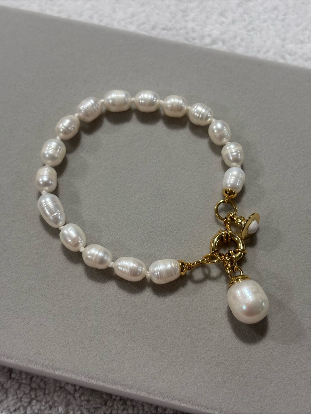 Vivienne Westwood White Pearl Bracelet with Gold Charm - Picture 9 of 10